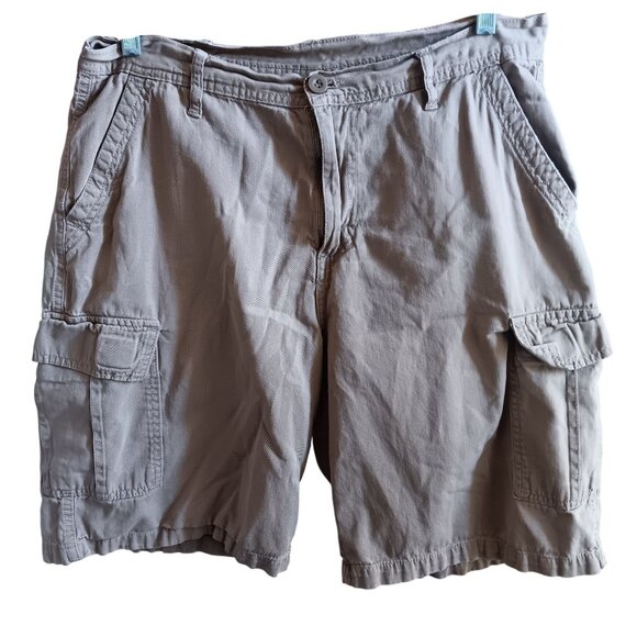 Vintage Bugle Boy Cargo Shorts 34 Beige Cotton With Pockets - Picture 1 of 3
